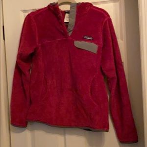 Patagonia pull over with hood
